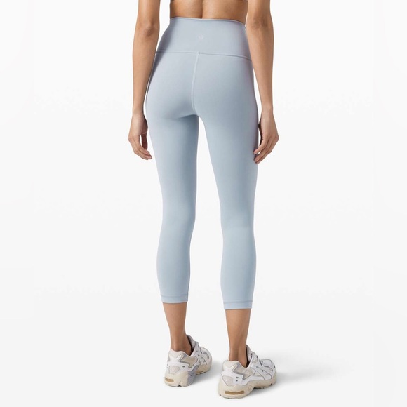 Lululemon Wunder Train High-Rise Crop 21" - Picture 2 of 5
